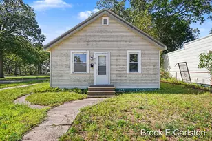 2309 Philo Ave, Muskegon, MI 49441 - Photo 1