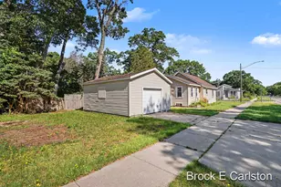 2309 Philo Ave, Muskegon, MI 49441 - Photo 32
