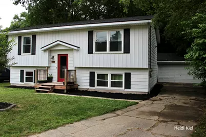 1382 Stanwood Drive NW, Grand Rapids, MI 49534 - Photo 2