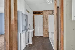 2429 W Huron Line Rd, Ubly, MI 48475 - Photo 18