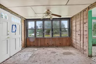 2429 W Huron Line Rd, Ubly, MI 48475 - Photo 4