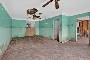 2429 W Huron Line Rd, Ubly, MI 48475 - Photo 22