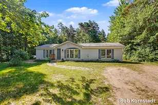 755 Cypress St, Howard City, MI 49329 - Photo 20