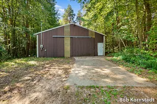 755 Cypress St, Howard City, MI 49329 - Photo 2