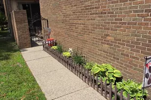 5256 Wright Way E, West Bloomfield, MI 48322 - Photo 2