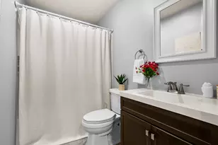 5648 Deerfield St, Portage, MI 49024 - Photo 10