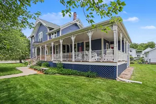 302 E Court St, Ludington, MI 49431 - Photo 6