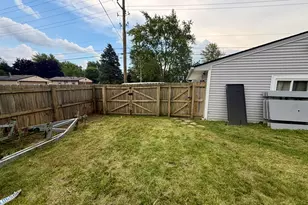 41559 Mc Kinley St, Belleville, MI 48111 - Photo 24