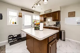 934 Michigan Ave, Saint Joseph, MI 49085 - Photo 4
