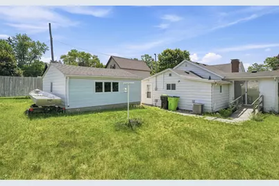 110 E Summit Street, Greenville, MI 48838 - Photo 6