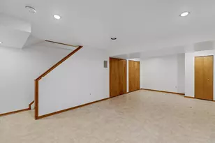 37731 W Meadowhill Dr, Northville, MI 48167 - Photo 30