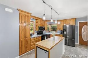 409 Grandview Ave, Homer, MI 49245 - Photo 14