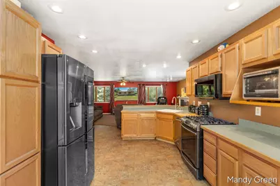 830 S Senator Road, Crystal, MI 48818 - Photo 8