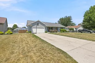 11425 Prairie Ave, Allendale, MI 49401 - Photo 2