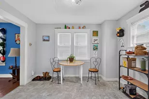 305 Watts St, Jackson, MI 49203 - Photo 12