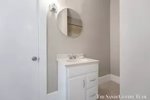 9 S Ferry St, Grand Haven, MI 49417 - Photo 20