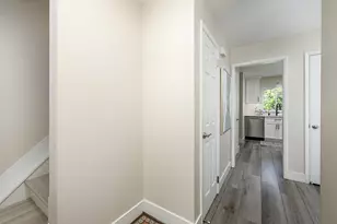1542 Dicken Dr, Ann Arbor, MI 48103 - Photo 6