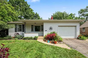 721 Parkway Dr NE, Grand Rapids, MI 49525 - Photo 6