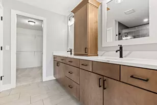 7772 Greendale Dr SE, Byron Center, MI 49315 - Photo 32