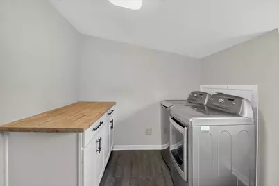245 E South Street, Hillsdale, MI 49242 - Photo 22