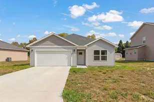 13 Gady Pines Dr, Adrian, MI 49221 - Photo 1