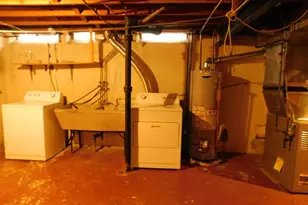2831 Marshall St, Ann Arbor, MI 48108 - Photo 12