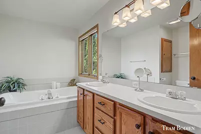 8925 Shaner Avenue NE, Rockford, MI 49341 - Photo 28
