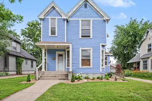 711 Paris Ave SE, Grand Rapids, MI 49503 - Photo 2