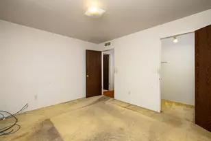 45692 Holmes Dr, Canton, MI 48187 - Photo 32