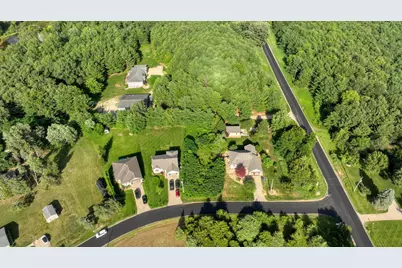 107 Cannes Drive, Brooklyn, MI 49230 - Photo 12
