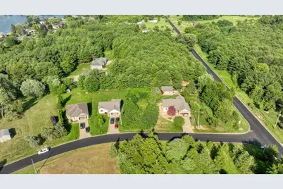 107 Cannes Drive, Brooklyn, MI 49230 - Photo 18