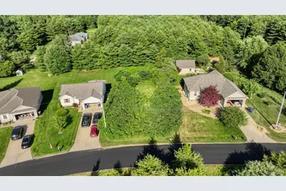 107 Cannes Drive, Brooklyn, MI 49230 - Photo 14