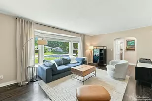 2331 Wilshire Dr SE, East Grand Rapids, MI 49506 - Photo 8