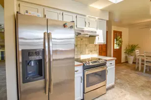 210 Maplecrest St, Sturgis, MI 49091 - Photo 12