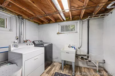 368 E 24th Street, Holland, MI 49423 - Photo 18