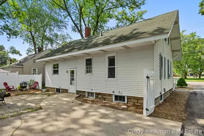 368 E 24th Street, Holland, MI 49423 - Photo 22