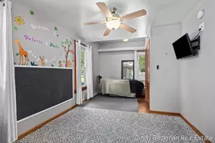 368 E 24th St, Holland, MI 49423 - Photo 14