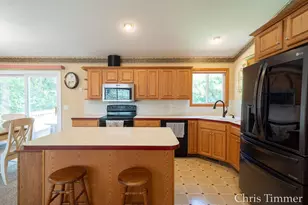 9777 Jane Dr, Zeeland, MI 49464 - Photo 12
