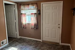 645 State St, Adrian, MI 49221 - Photo 12