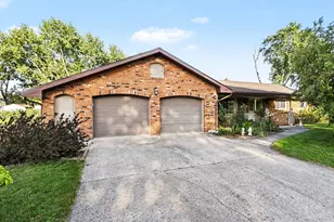 5537 Dennis St, Stevensville, MI 49127 - Photo 4