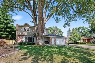 8229 Mellowwood Dr, Jenison, MI 49428 - Photo 4