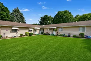 5705 Leisure S Dr SE, Grand Rapids, MI 49548 - Photo 4