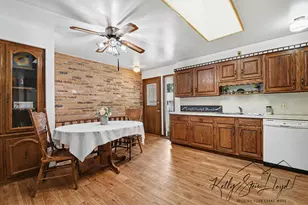 5705 Leisure S Dr SE, Grand Rapids, MI 49548 - Photo 8