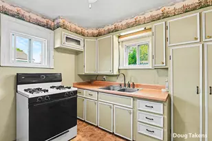 3441 Buchanan Ave SW, Wyoming, MI 49548 - Photo 12