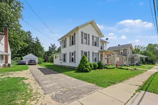 408 E Chicago St, Jonesville, MI 49250 - Photo 2