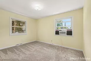 809 E Grant St, Greenville, MI 48838 - Photo 12