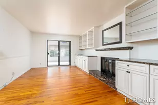 8 Wallinwood Ave NE, Grand Rapids, MI 49503 - Photo 12
