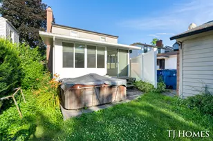8 Wallinwood Ave NE, Grand Rapids, MI 49503 - Photo 30