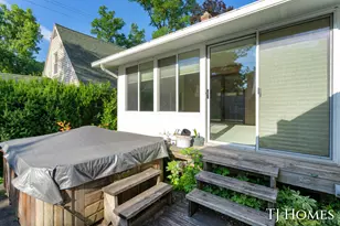 8 Wallinwood Ave NE, Grand Rapids, MI 49503 - Photo 32