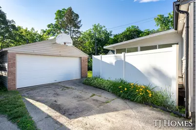 8 Wallinwood Avenue NE, Grand Rapids, MI 49503 - Photo 30